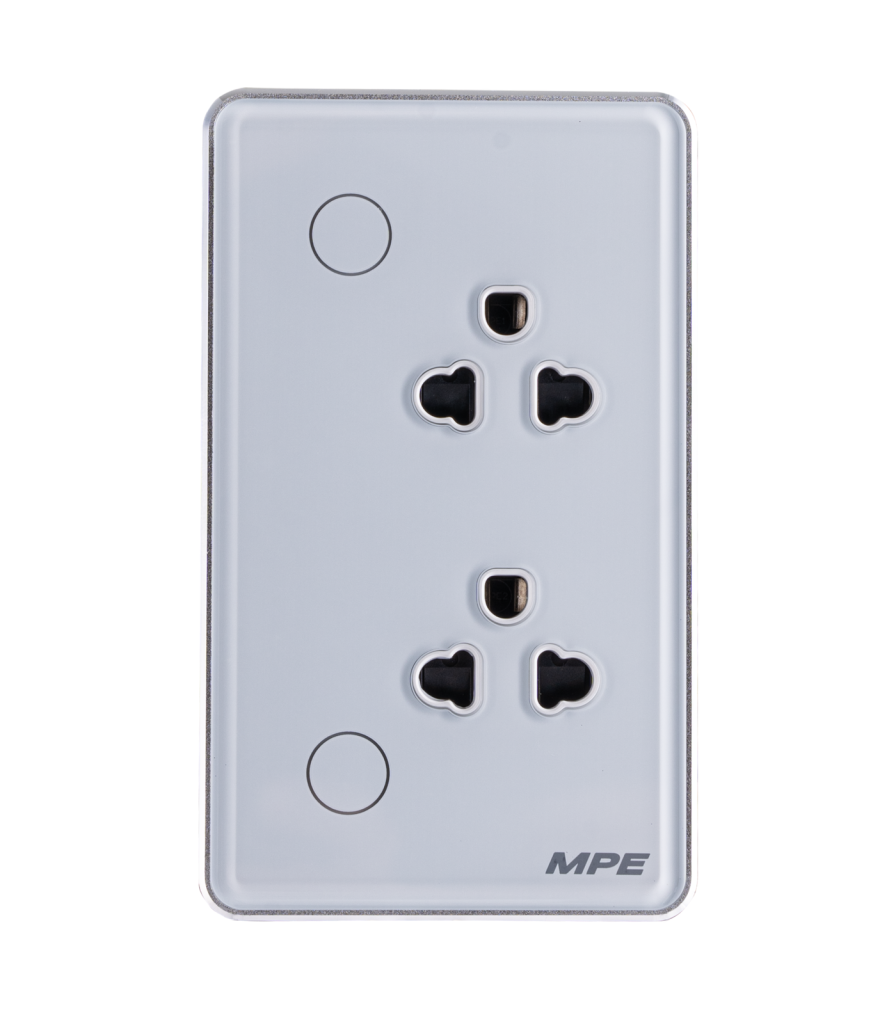 Mặt ổ cắm đôi 3 chấu màu trắng viền bạc, điều khiển Wifi SOW2/SC SOW2/SC MPE